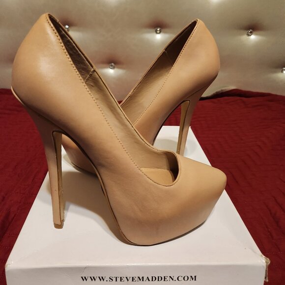 Women's size 7 Steve Madden Tan/Blush Almond Toe Platform Pumps - Picture 1 of 4